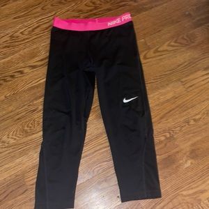 Nike pro workout leggings